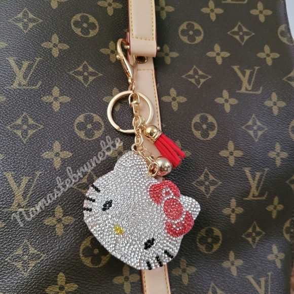 Hello Kitty Red Bow Crystal Rhinestone Keychain Bag Charm with Tan Tassel - Picture 10 of 11